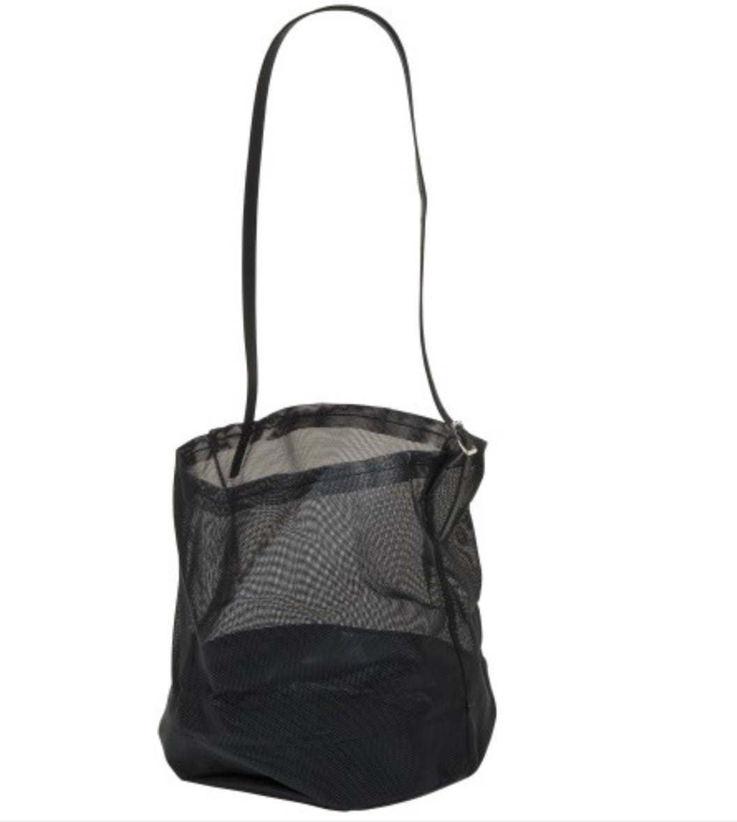 Heavy duty feeder nose bag
