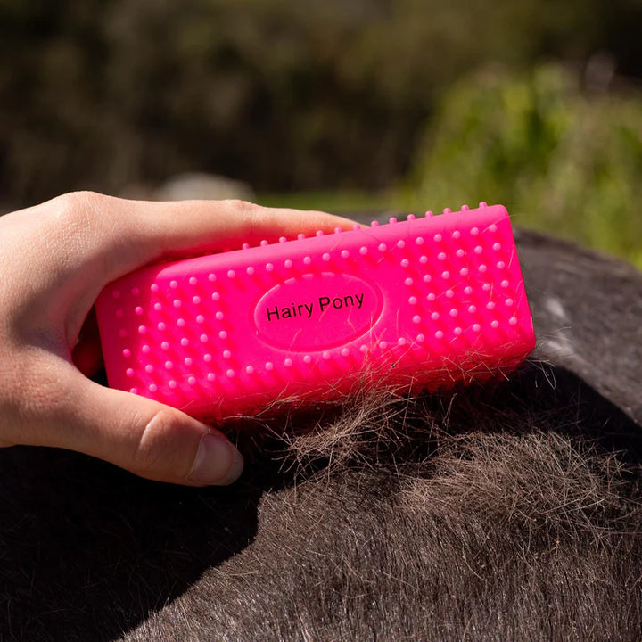 Hairy Pony - Grooming Block