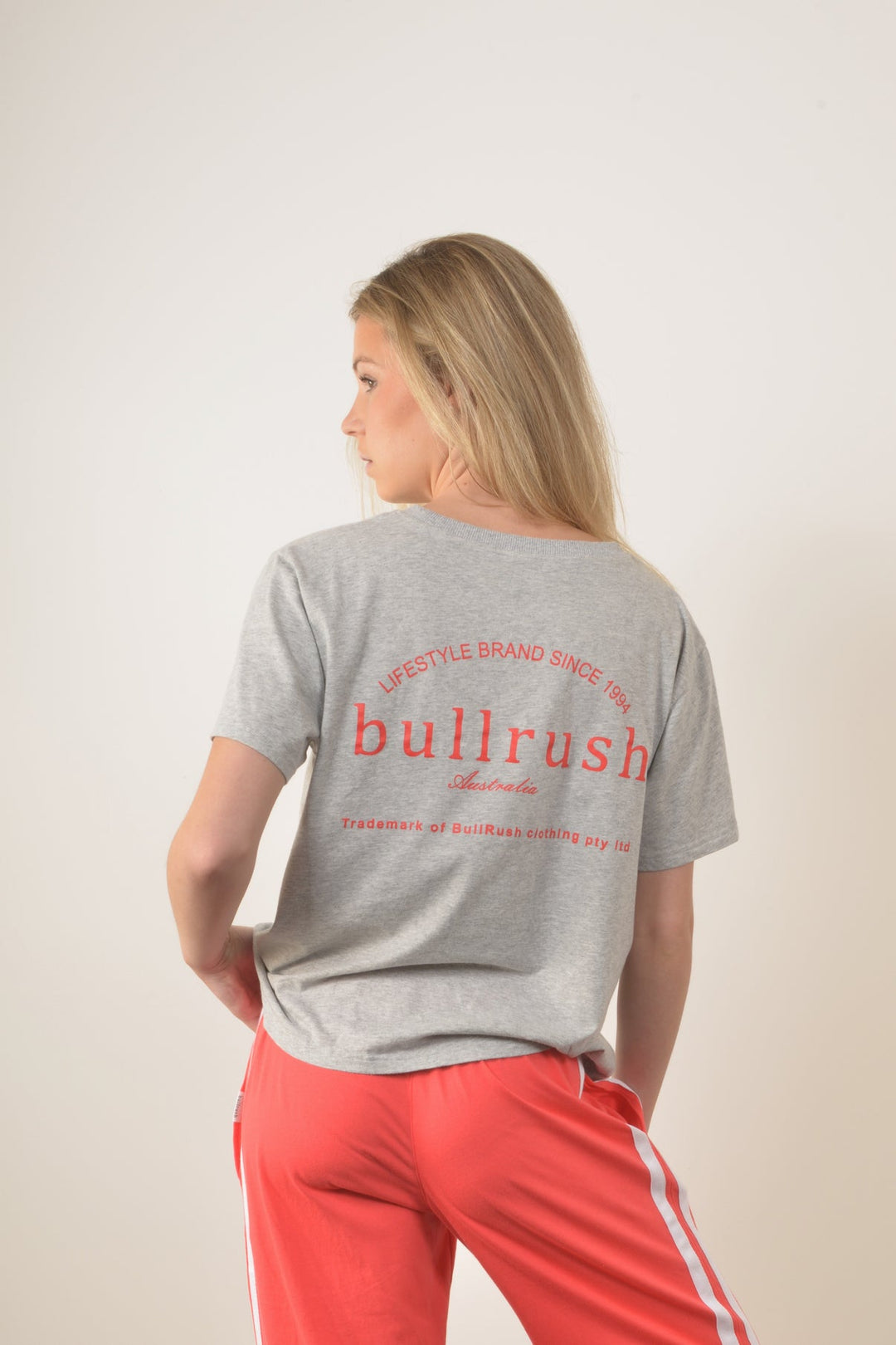 Bullrush - Lifestyle Tee in Grey S26