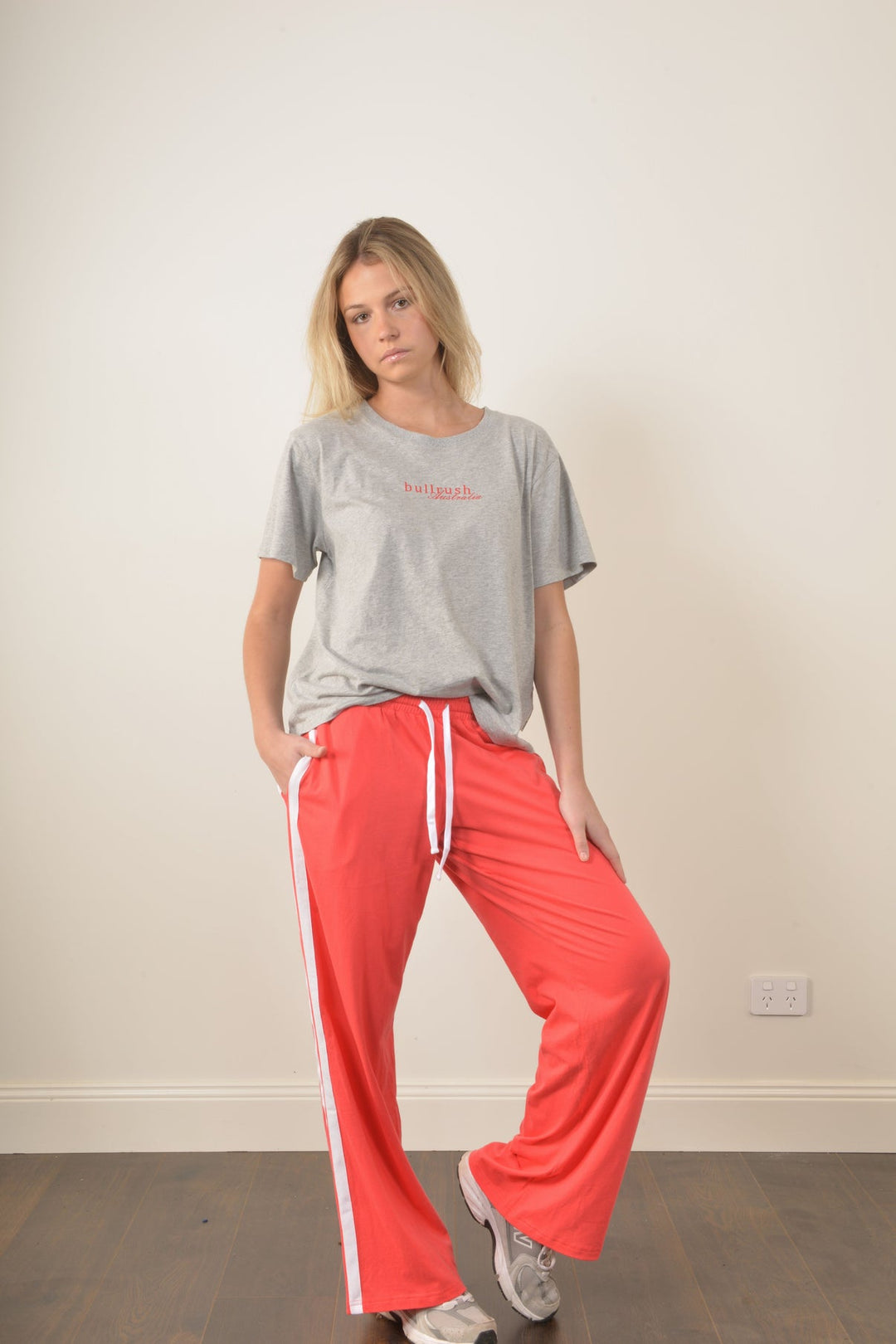Bullrush - Lifestyle Tee in Grey S26