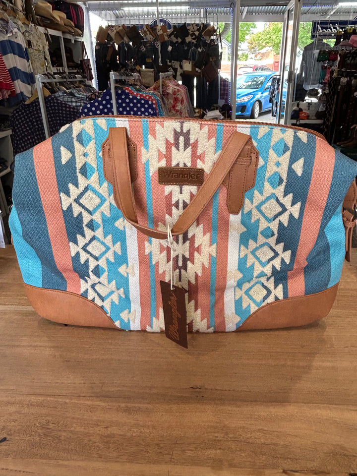Wrangler - CILIA AZTEC DUFFLE BAG