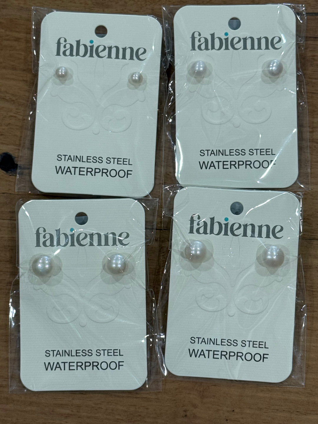 Fabienne - FRESHWATER BALL PEARL POST EARRING