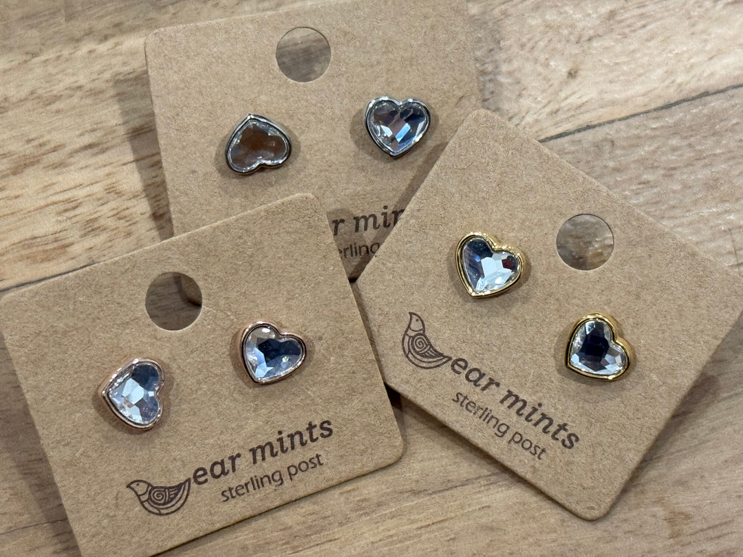Fabienne - CUBIC FACETTED HEART POST EAR RING