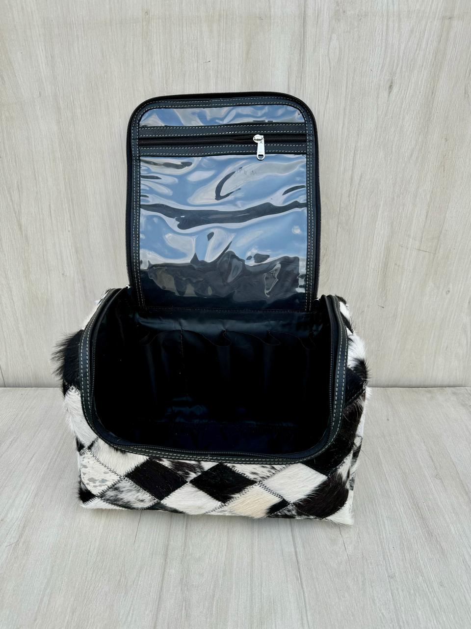 TDE - Patchwork Cowhide and Tooling Leather Toiletries Bag – AT66