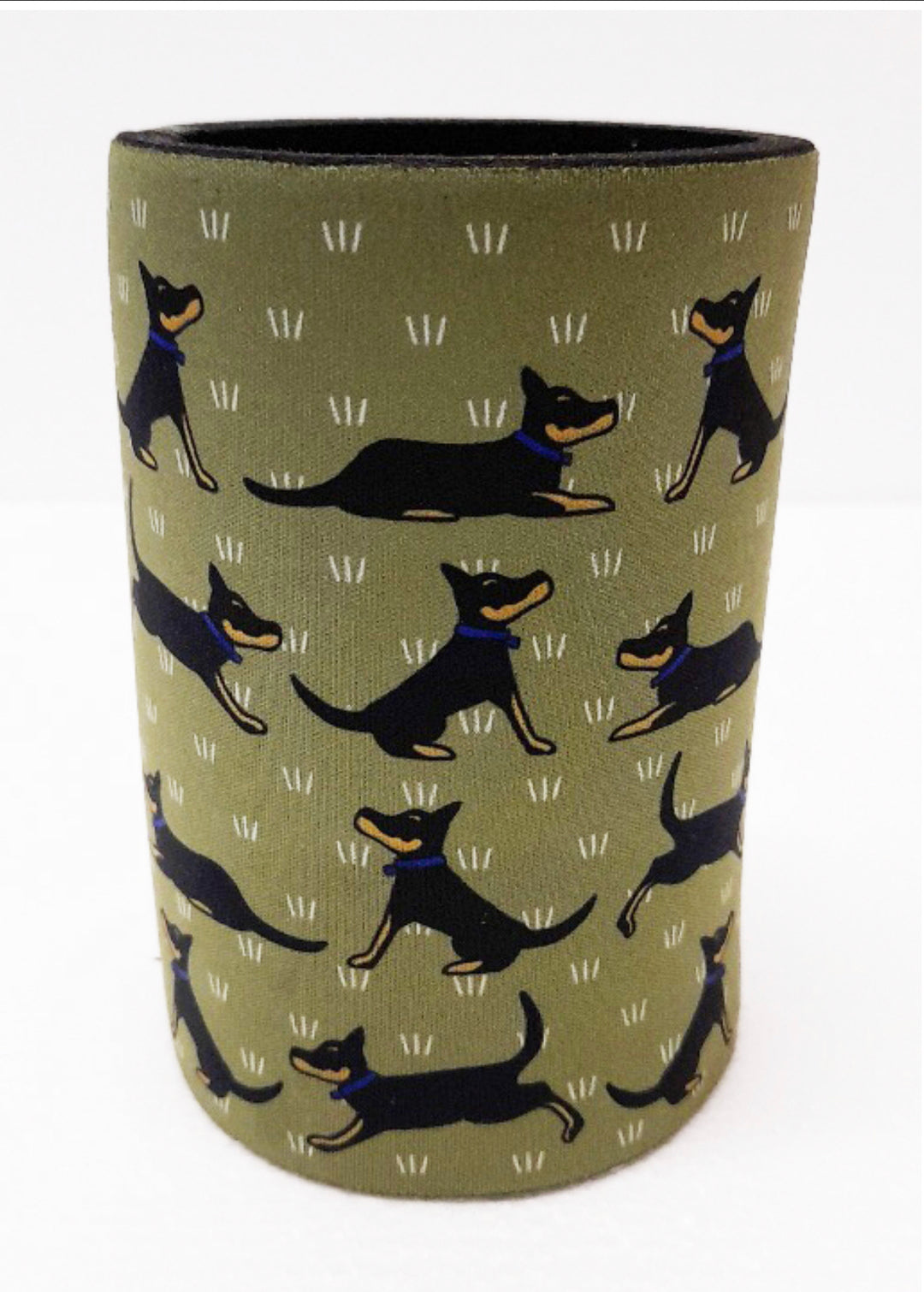 Red Tractor Designs - Stubby Holder in Black & Tan Kelpie