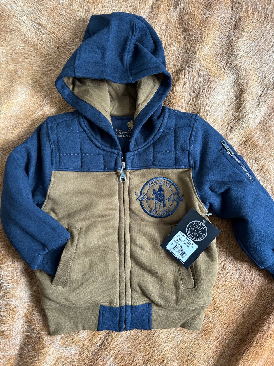 Thomas Cook The Back Paddock 3311